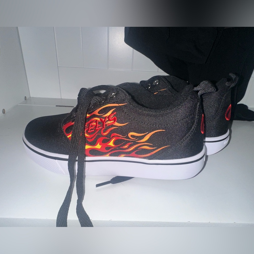 Heelys shoes